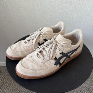 ASICS Skyhand OG Sneakers (suede)